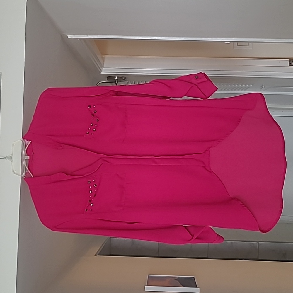 Nikki Danielle Paris blouse